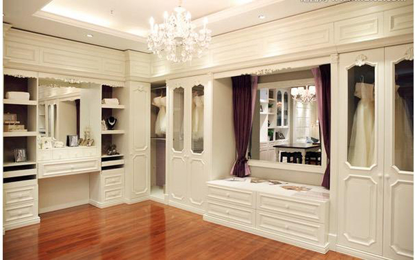  【家居知識(shí)】定制衣柜的小竅門(mén)